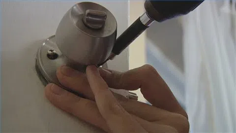 Lock Safe Services Attleboro Falls, MA 508-203-6662 - change-locks-service